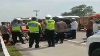 4 Orang Tewas Misterius Dalam Mobil Toyota, Identitas Korban Terungkap!