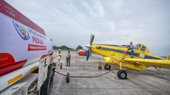 Dirut Pertamina Kawal Pengiriman BBM ke Bener Meriah Lewat Jalur Udara