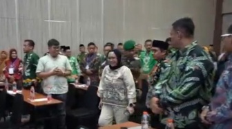 Wakil Kepala BGN Sentil Pedas Mitra MBG: Semangka Setipis Tisu