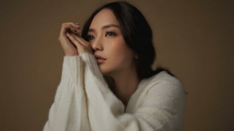 Debut Jadi Penyanyi, Perjalanan Via Octora Mengubah Luka Jadi Karya