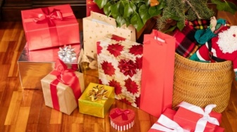 10 Ide Tukar Kado Natal Rp10 Ribu, Lebih Berkesan dari Hadiah Mahal