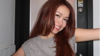 Kesan Rebecca Klopper Perdana Berhijab di Film Ahlan Singapore: Nyaman?