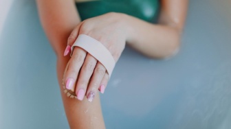 Mengenal Dry Brushing: Tren Kecantikan yang Mengubah Kulit Anda!