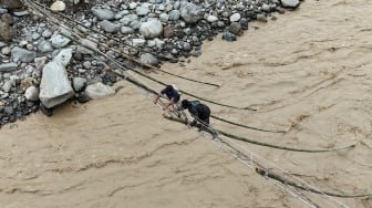 Banjir Sumatra dan Mimpi Indonesia Emas: Mau Lari ke Mana Kalau Lantainya Amblas?