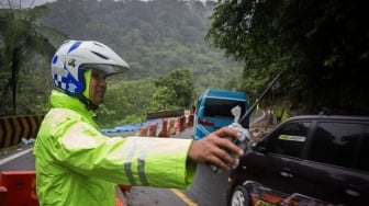 Jam Berapa Mobil Bisa Lewat Lembah Anai? Ini Aturan Uji Coba Kendaraan Jalur Padang-Bukittinggi