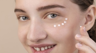 6 Tinted Sunscreen untuk Meratakan Warna Kulit, Cocok Bagi yang Malas Makeup