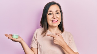 5 Moisturizer Vitamin C untuk Ibu Rumah Tangga agar Kulit Cerah Bersinar