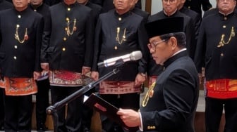 Ditantang Megawati Sumbang Rp2 Miliar untuk Korban Banjir Sumatra, Pramono Anung: Samina wa Athona