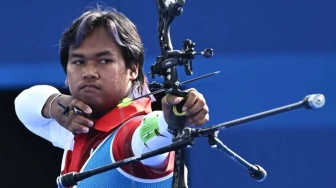 Taklukkan Angin 'Tricky', Panahan Indonesia Kawinkan Emas Beregu Recurve di SEA Games Thailand 2025