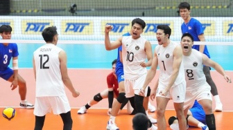 Kalahkan Filipina 3-0, Rivan Nurmulki Jaga Asa Medali Emas Voli SEA Games