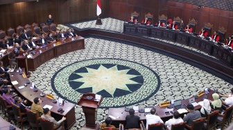 Suasana jalannya sidang putusan perkara uji materi Undang-Undang Nomor 28 Tahun 2014 tentang Hak Cipta di Mahkamah Konstitusi, Jakarta, Rabu (17/12/2025). [Suara.com/Alfian Winanto]