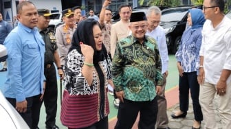 Mendikdasmen Pastikan Guru Korban Bencana di Sumatra Dapat Bantuan Rp2 Juta