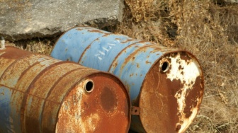 Cuan dari Limbah: Potensi Bisnis Menggiurkan di Balik Oli Bekas