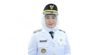 Profil Iin Mutmainnah, Perempuan Pertama yang Jadi Wali Kota Jakarta Barat