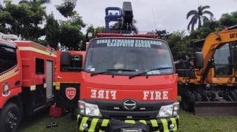 Dua Unit Mobil Skylift Canggih Damkar Bogor Siap Taklukkan Gedung Bertingkat