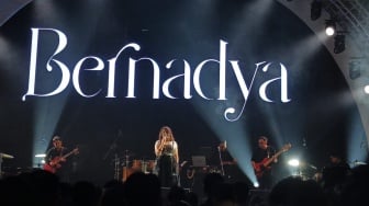 Aksi Bernadya di Soundrenaline 2025: Aransemen Lagu Lawas hingga Puji Venue Unik