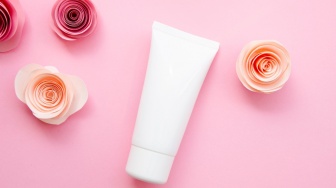 7 Face Wash untuk Usia 45 Tahun ke Atas, Cocok Jadi Hadiah Hari Ibu