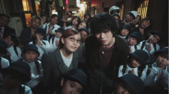 Zico dan Ikura YOASOBI Suarakan Harmoni dari Perbedaan lewat Lagu DUET