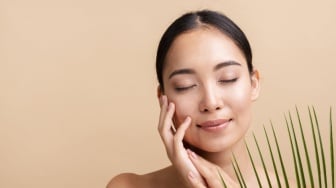 5 Sunscreen Lokal yang Bisa Jadi Primer Makeup, Bikin Riasan Awet Berjam-jam