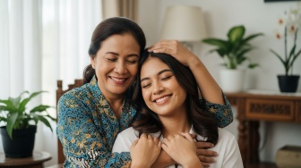 15 Prompt Gemini AI Edit Foto Hari Ibu, Dramatis Menggugah Kenangan