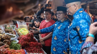 Beli Cabai dari Petani Aceh, Rano Karno Pastikan Ketersediaan Pangan Jakarta Aman hingga Januari