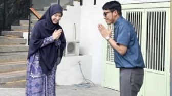 Dua Tahun Cerai, Natasha Rizky Isyaratkan Move on dari Desta?