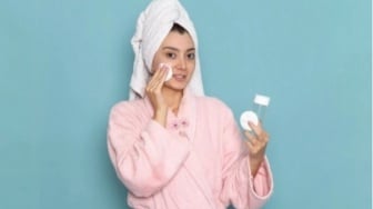 4 Micellar Water Madecassoside Berikan Efek Calming pada Kulit Kemerahan
