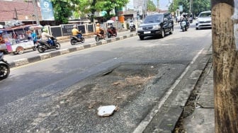 Tangannya Patah, Kesaksian Warga Soal Korban Terbaru Lubang 'Maut' di Jalan Raya Parung