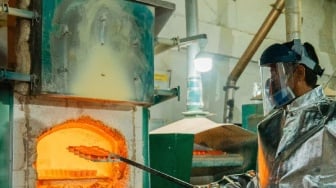 Profil PT J Resources Asia Pasifik Tbk (PSAB): Saham, Pemilik, dan Keuangan