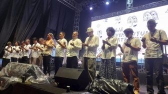 Rawat Tradisi Lung Tinulung, HS dan Musisi Jogja Galang Donasi untuk Korban Bencana Sumatera