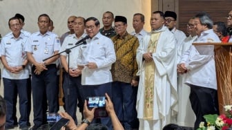 Kunjungi Gereja-Gereja di Malam Natal, Pramono Anung: Saya Gubernur Semua Agama