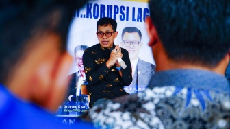 Banjir Sumatera, Ketua Komjak RI Ungkap Cara Licik Alih Fungsi Hutan