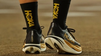 7 Sepatu Lari Hoka Diskon Besar di Foot Locker, Hemat Sampai Rp1,4 Juta