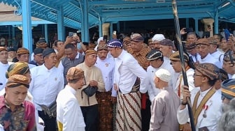 Penuhi Syarat Jadi Raja, PB XIV Hangabehi Genap Salat Jumat 7 Kali di Masjid Agung