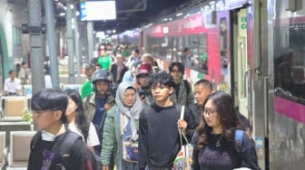 Arus Balik Nataru di Daop 1 Jakarta Masih Padat, Puluhan Ribu Penumpang Tiba di Stasiun Vital