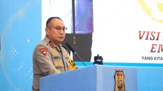 Rilis Akhir Tahun 2025 Polda Riau: Kejahatan Anjlok, Perang Lawan Perusak Lingkungan Makin Sengit