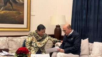 Terima Laporan Danantara, Prabowo Percepat Kampung Haji dan Hunian Warga Terdampak Bencana