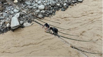 Romantisasi Ketangguhan Warga: Bukti Kegagalan Negara dalam Mengurus Bencana?