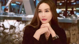 Video Lawas Aura Kasih Viral Lagi, Ngaku Tak Tahu Harga Barang-Barang Mewah di Rumahnya: Itu Warisan