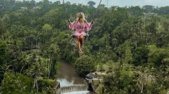 5 Destinasi Wajib di Ubud: Dari Tari Kecak hingga Adrenalin Rafting Sungai Ayung