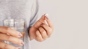 Bye Aslam! 7 Vitamin Daya Tahan Tubuh Dewasa di Apotek, Aman untuk Lambung