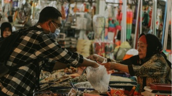 Dari Harga Beras hingga Jam Kerja: Semua Berawal dari Keputusan Politik