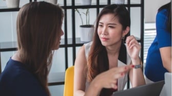 5 Zodiak Ini Dikenal Bijak dan Tenang, Sering Jadi Tempat Bertanya Orang Lain