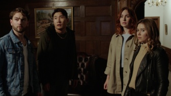 Review Film Manor of Darkness: Teror Sunyi di Balik Rumah Tua