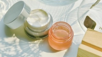 4 Pelembab Lokal Calendula Atasi Kemerahan dan Jerawat pada Kulit Sensitif