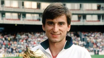 Cerita Kocak Eks Arsenal, Tolak Pinangan Manchester United Saat Asyik Nonton Sinetron