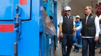 Pemprov DKI Kirim Mobil Tangki Air untuk Warga Terdampak Banjir Sumatra