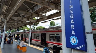 Hindari Macet Malam Tahun Baru, 26 Kereta Api Berhenti di Stasiun Jatinegara