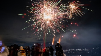 Memulai 2026 dengan Langit Baru, 5 Doa dan Afirmasi agar Mental Tetap Waras dan Rezeki Lancar