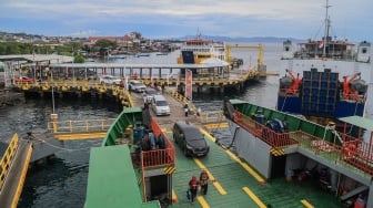 Puncak Arus Balik Mudik Nataru 2025 di Pelabuhan Feri Bastiong